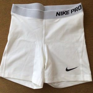 NWOT Nike Pro Shorts (Women’s Size S)